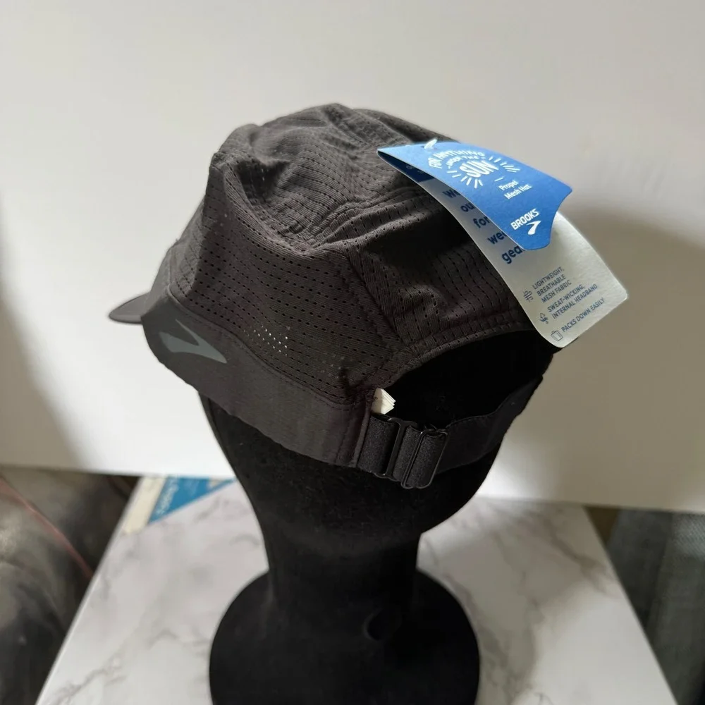 Brooks For Anything Under Sun Propel Mesh Hat Mens Black Breathable Lightweight